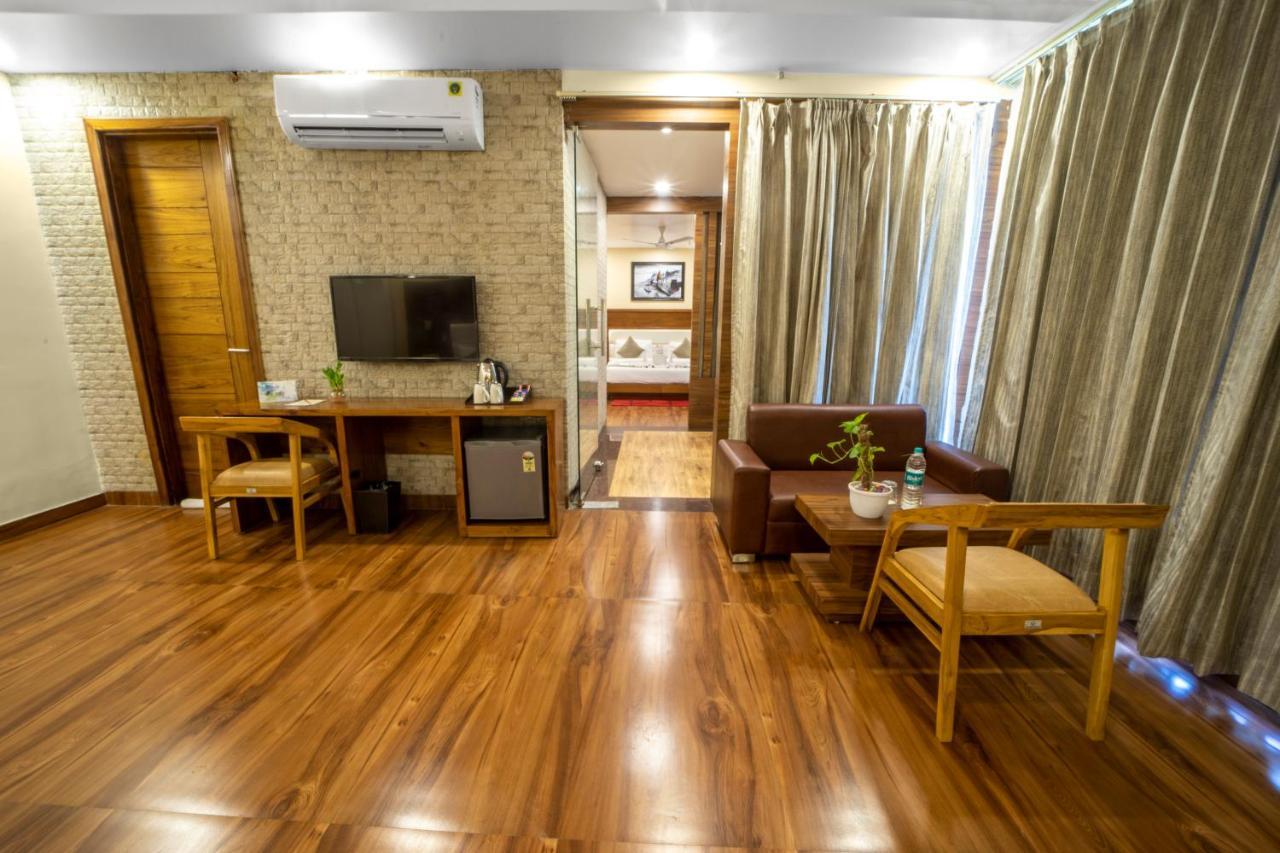 Hotel Divine Lakshmi Ganga Rishīkesh Eksteriør billede