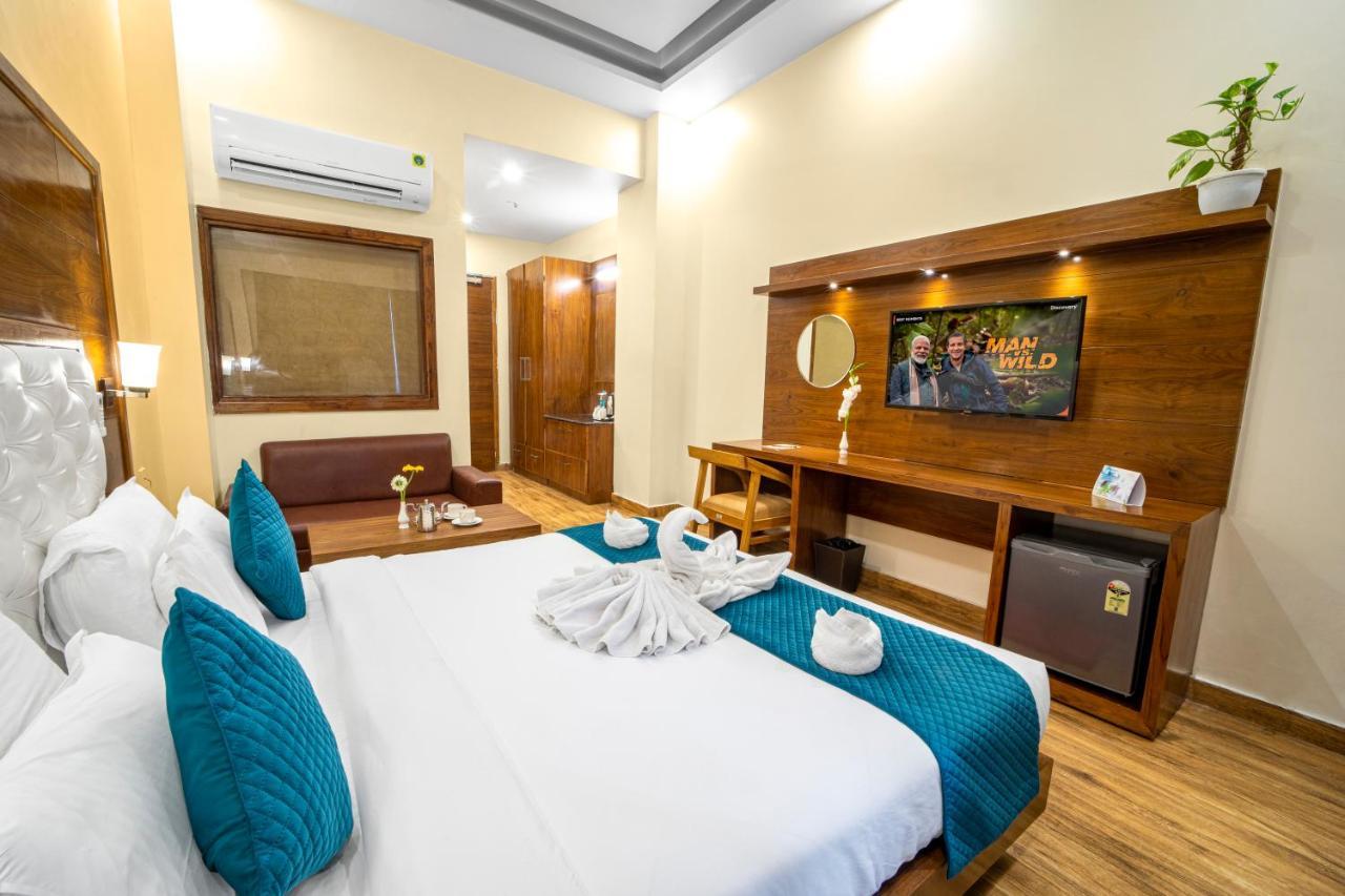 Hotel Divine Lakshmi Ganga Rishīkesh Eksteriør billede
