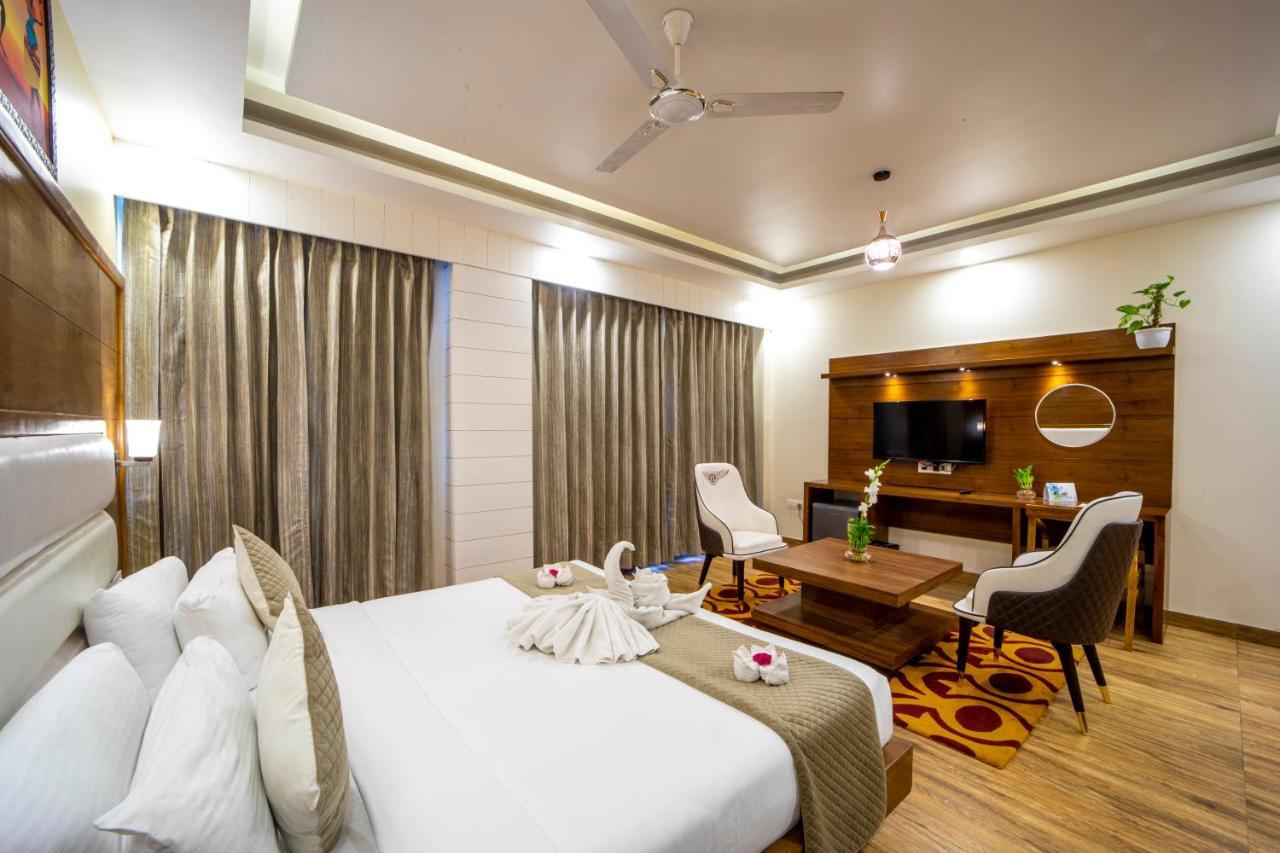 Hotel Divine Lakshmi Ganga Rishīkesh Eksteriør billede