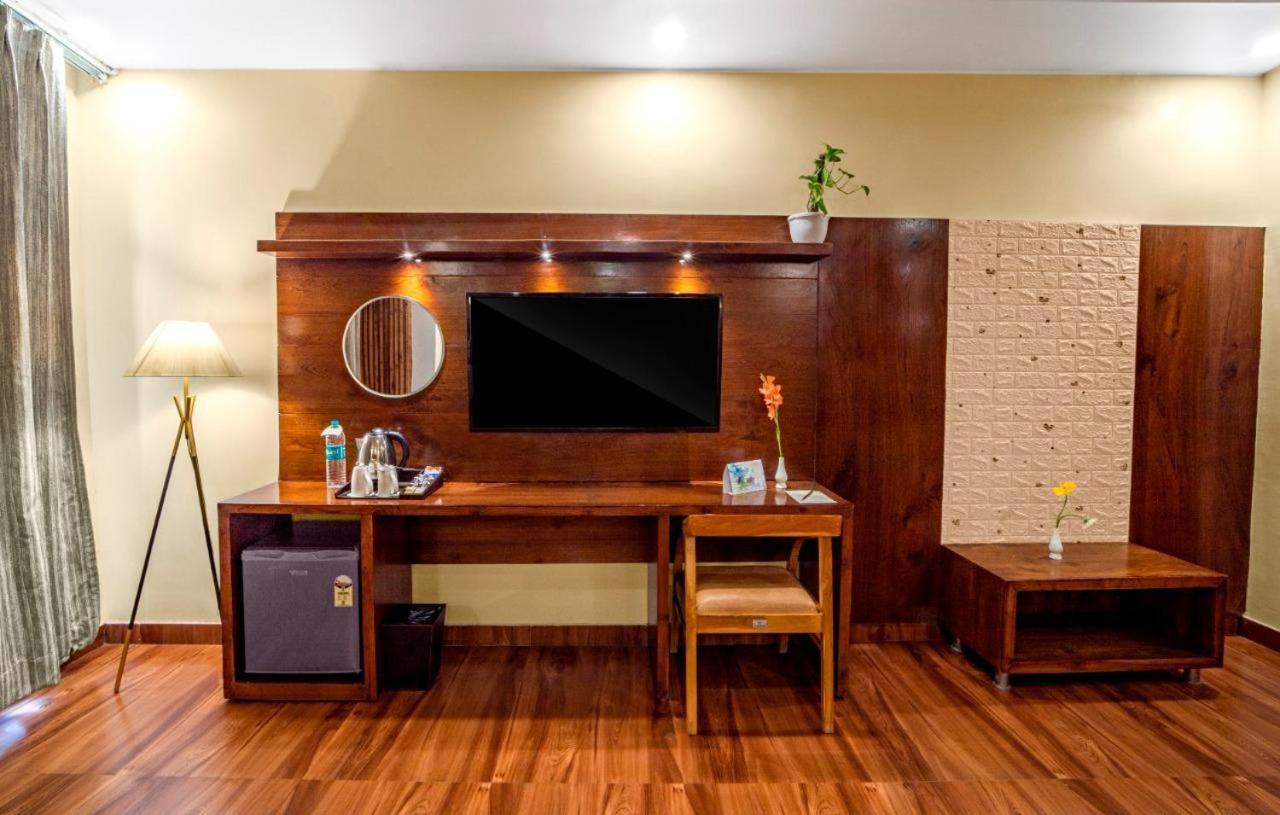 Hotel Divine Lakshmi Ganga Rishīkesh Eksteriør billede